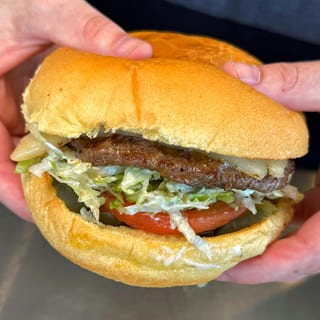 15 - CHEESEBURGER